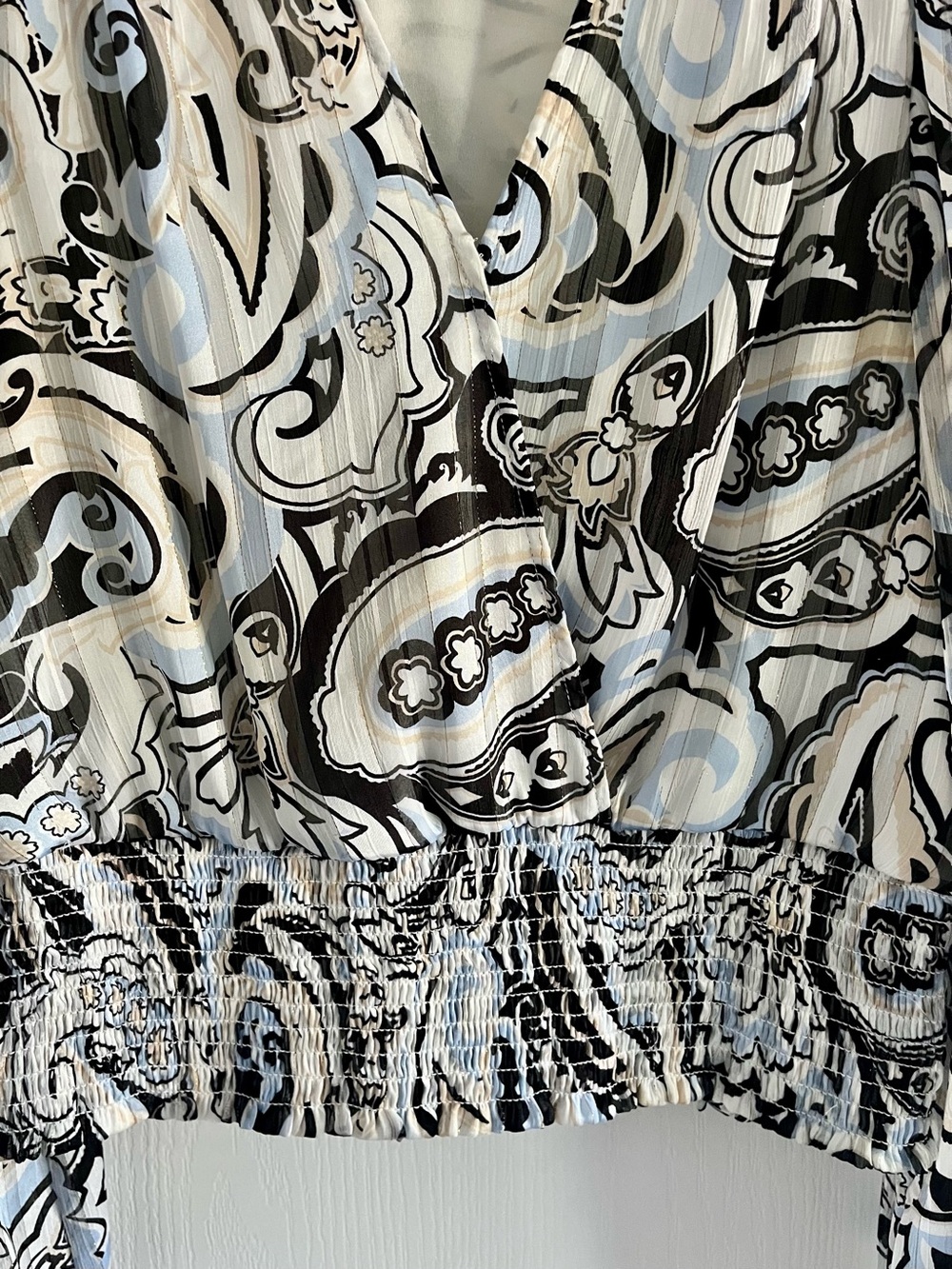 MELANIE LYNE  Sheer Paisley Smocked Blouse – Petite Small - Picture 6 of 13